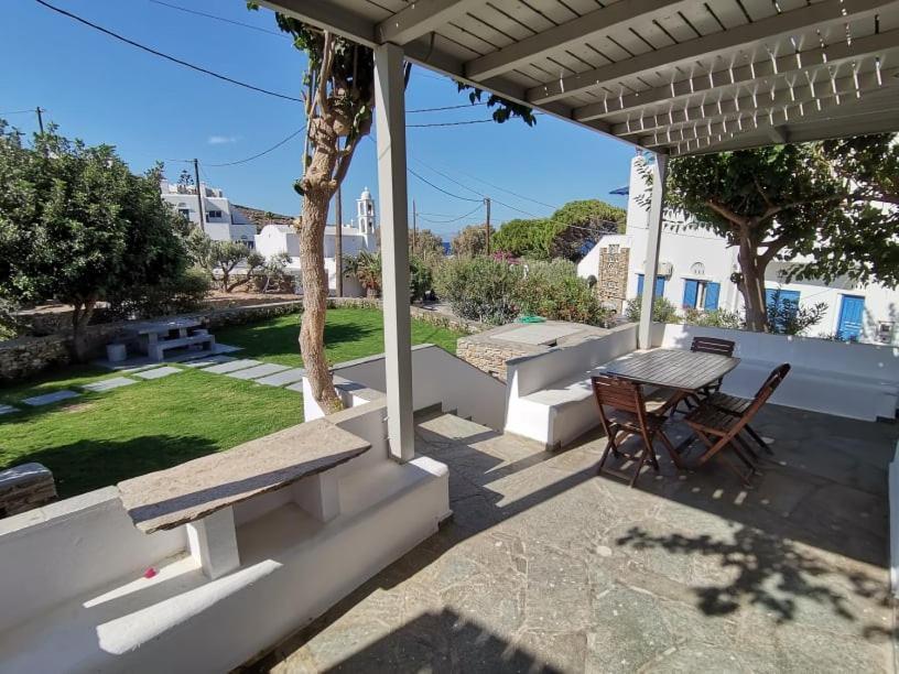 Elia Apartments Agios Romanos エクステリア 写真