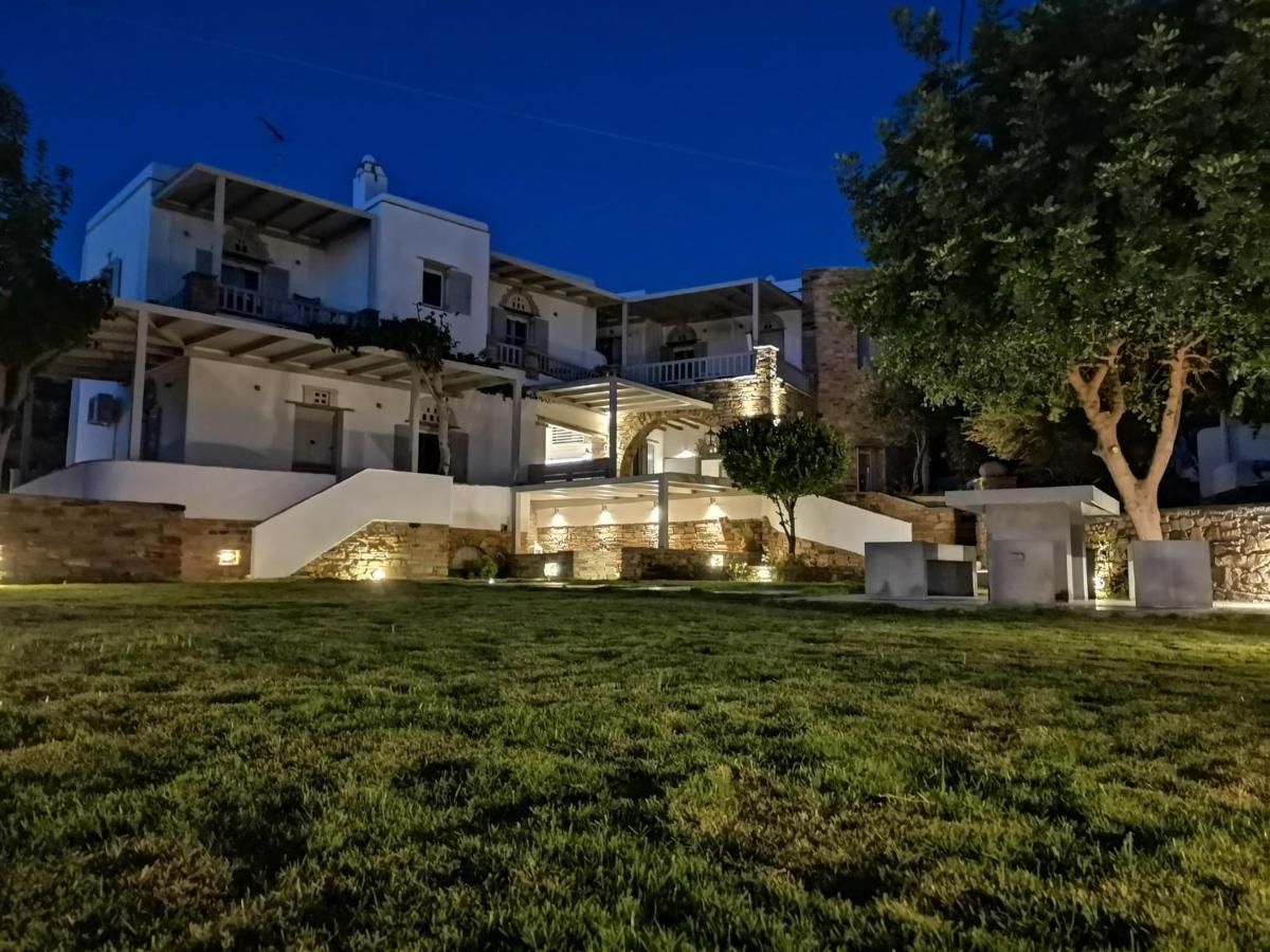 Elia Apartments Agios Romanos エクステリア 写真