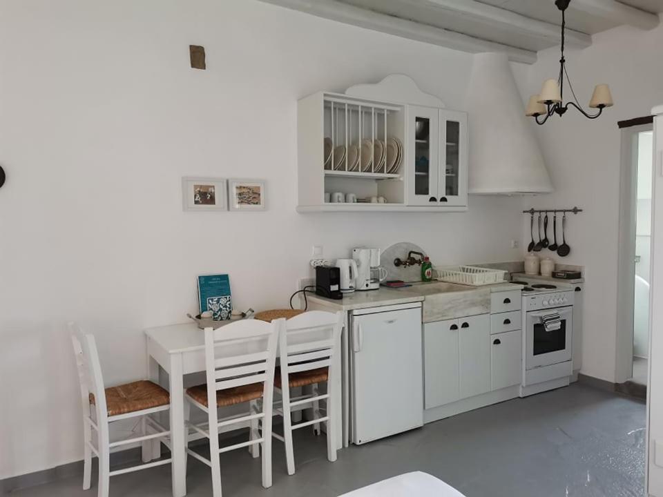 Elia Apartments Agios Romanos エクステリア 写真