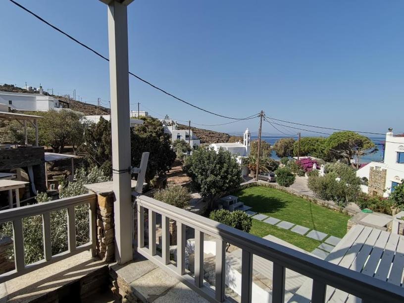 Elia Apartments Agios Romanos エクステリア 写真