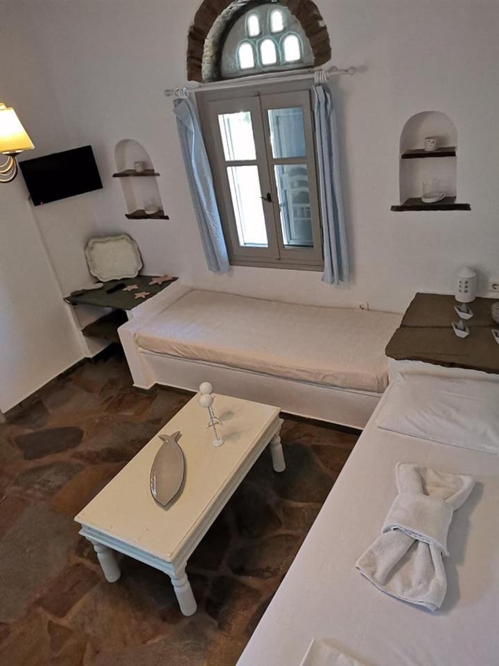 Elia Apartments Agios Romanos エクステリア 写真