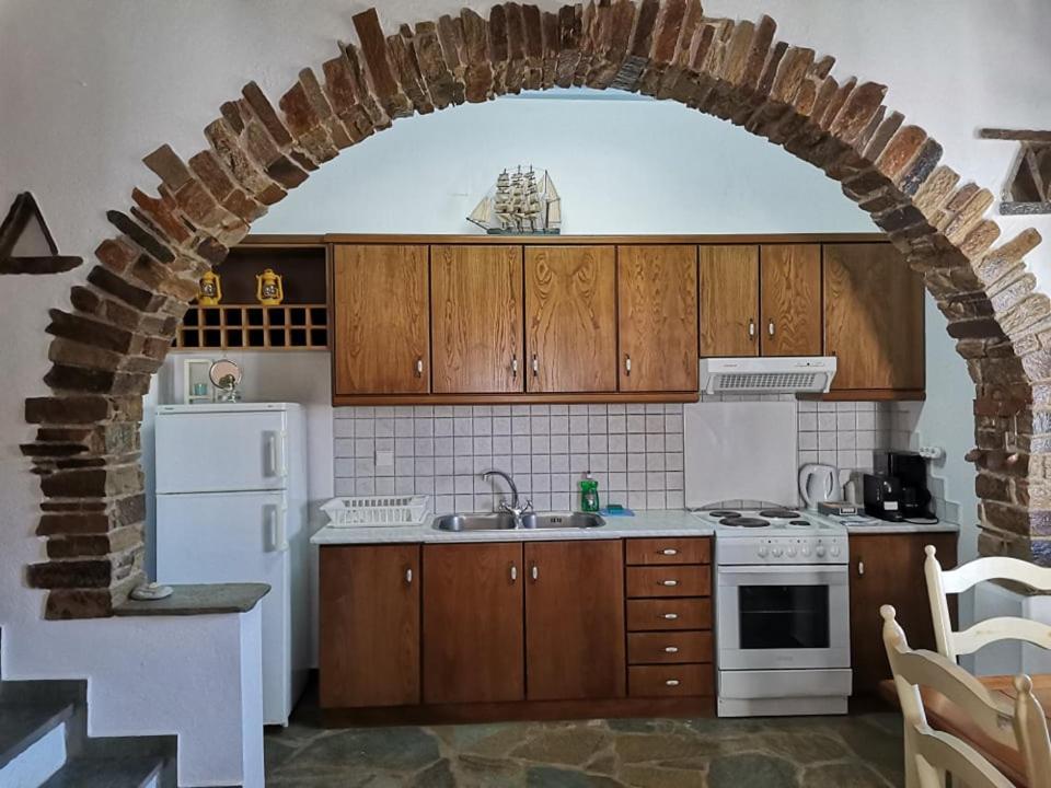 Elia Apartments Agios Romanos エクステリア 写真
