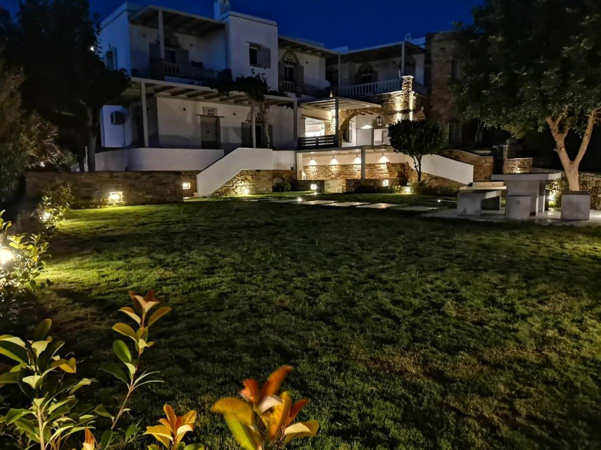 Elia Apartments Agios Romanos エクステリア 写真