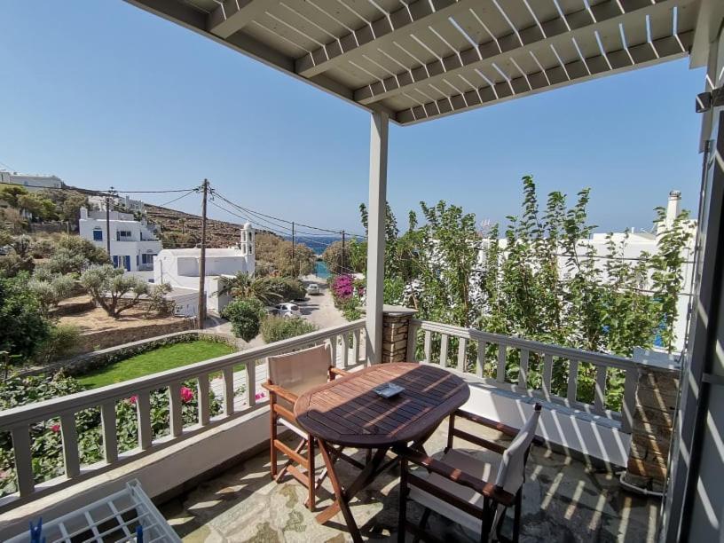 Elia Apartments Agios Romanos エクステリア 写真