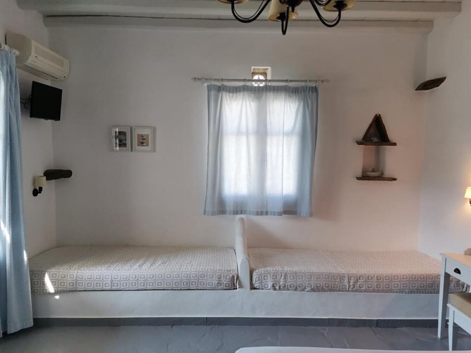 Elia Apartments Agios Romanos エクステリア 写真