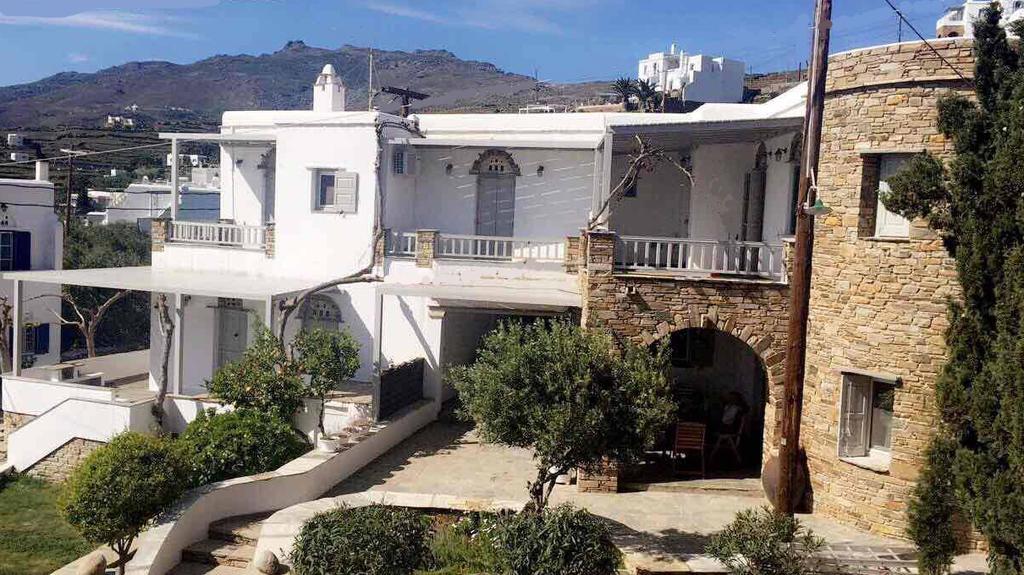 Elia Apartments Agios Romanos エクステリア 写真