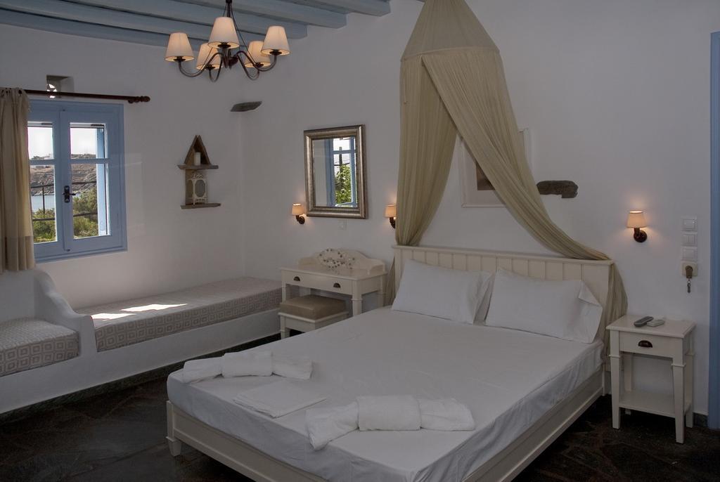 Elia Apartments Agios Romanos エクステリア 写真