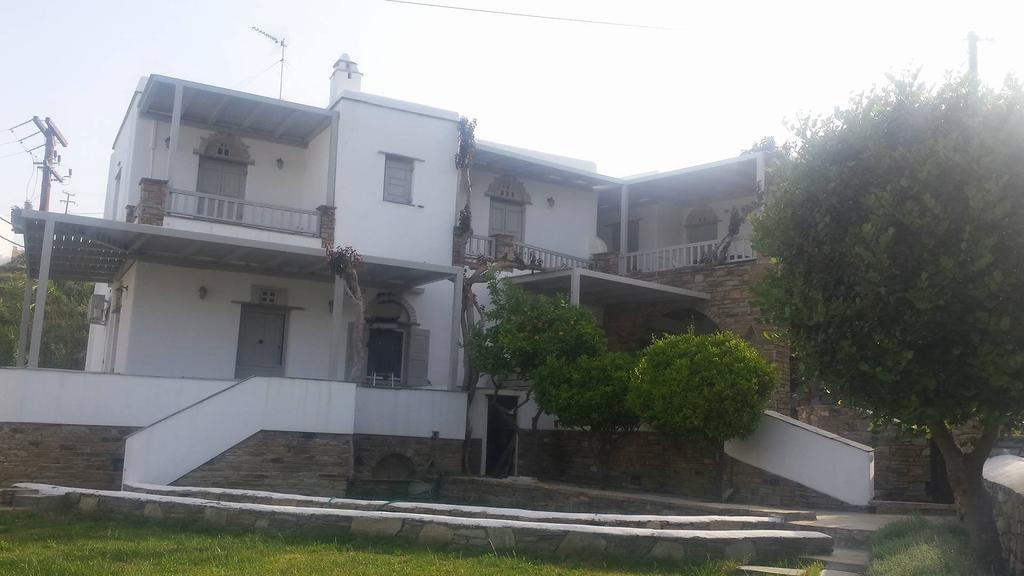 Elia Apartments Agios Romanos エクステリア 写真